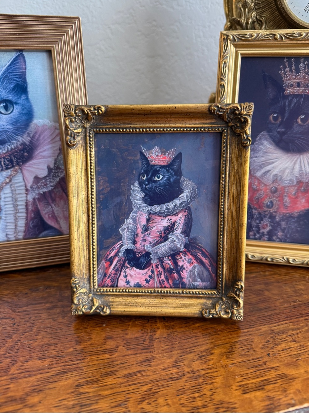 Vintage Set of 3 Gold Ornate Cat Portrait Frames - Picture 12 of 17